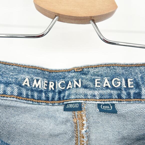 American Eagle Women Strigid Relaxed High Rise Ripped Distressed Denim Shorts 18 - Picture 3 of 7